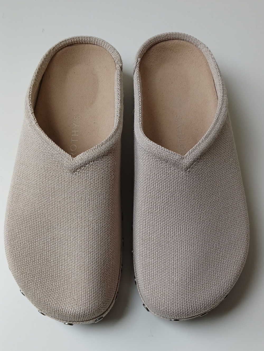 Rothy's Casual Clog Gold Stud Detail Cream Women's 9 - Picture 2 of 7